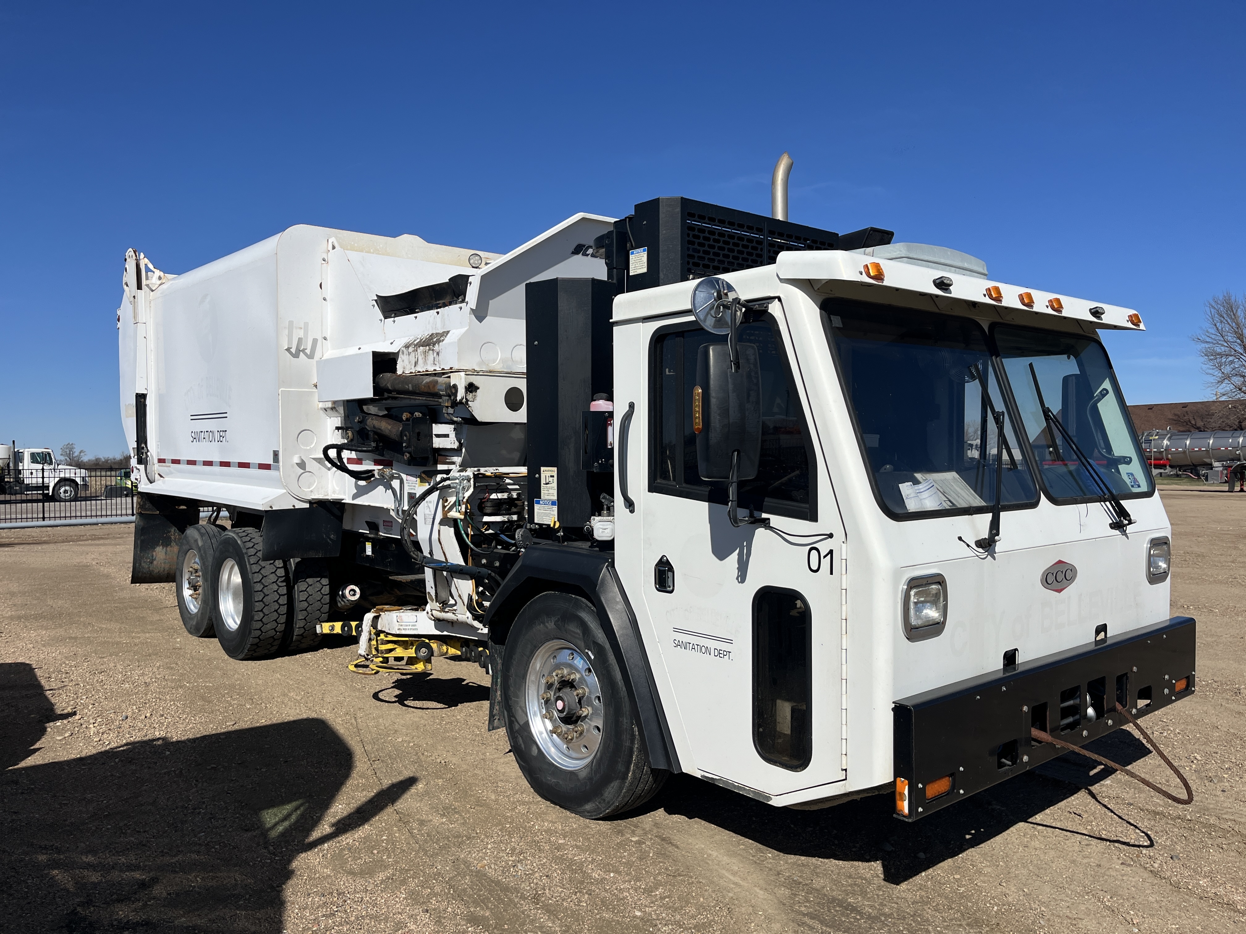 2014 CCC AUTOMATED SIDELOADER